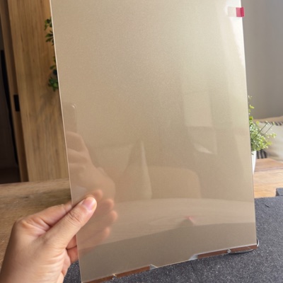 ตัวอย่างจริงสี Smart Glass · ฝังฟิล์ม PDLC สี แชมเปญ Champagne ใน Tempered Laminated