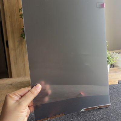 ตัวอย่างจริงสี Smart Glass · ฝังฟิล์ม PDLC สี มิสตี้เกรย์ Misty Gray ใน Tempered Laminated