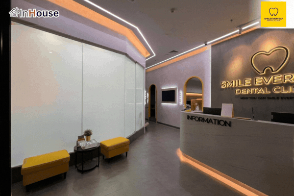 ห้องตรวจโรงพยาบาล ติดตั้งฟิล์มไฟฟ้า Smart Film ปลอดเชื้อ
