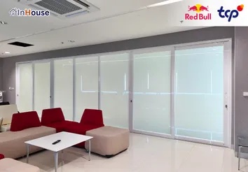 กระทิงแดง Red Bull ติดตั้งฟิล์มไฟฟ้า Smart Film โรงงาน โดย InHouse