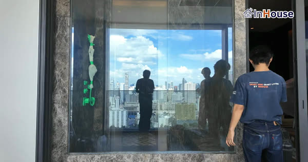 Smart Film vs Smart Glass · เปรียบเทียบฉบับสมบูรณ์ เลือกแบบไหนดี [2026] · มุมมอง InHouse