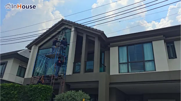 ติดตั้งมาตรฐานสูง ฟิล์มไฟฟ้า ติดตั้งกระจกฝ้าไฟฟ้าภายนอกอาคาร — Bangkok Boulevard Rama 9-2 – Smart Glass Private Enclosure