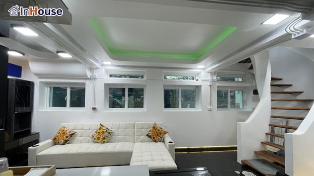 โหมดใส โปร่งสบายตา ฟิล์มไฟฟ้า เปิดใสเห็นวิวสวนนอกบ้านโปร่งโล่ง — ทำไปเรื่อย ไม่มีสาระ – ฟิล์มไฟฟ้า หน้าต่างห้องใต้ดิน