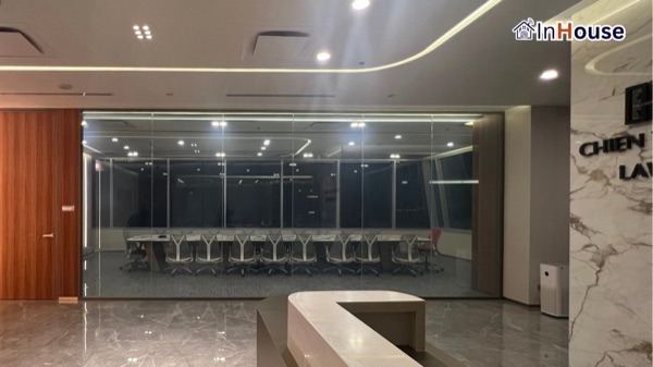 สำนักงานกฎหมาย Chien Yea & Wang – Big Meeting Room ติดตั้งฟิล์มไฟฟ้า โดย InHouse Technology