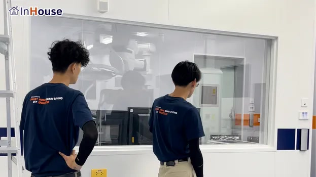 มาตรฐานความสะอาดระดับห้องผ่าตัด ฟิล์มไฟฟ้า ยกระดับสุขอนามัยภายในโรงพยาบาลจุฬาภรณ์ — Chulabhorn Hospital – พื้นที่ผ่าตัดปลอดเชื้ออัจฉริยะ