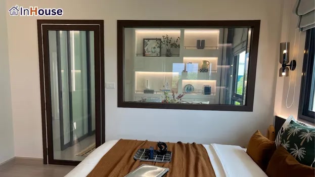 โหมดใส (Clear) ฟิล์มไฟฟ้า เปิดใสเชื่อมห้องนอนและห้องรับแขก — คุณกิม (Supalai Ville Ratchaphruek) – Smart Room Multifunction