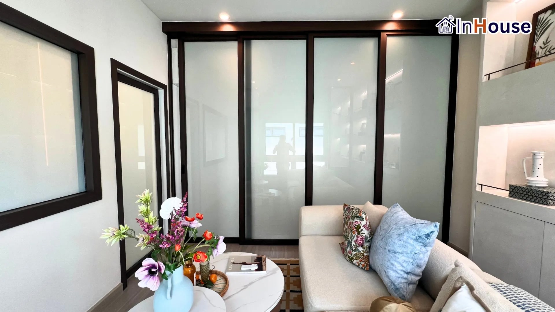ผลงานติดตั้งฟิล์มไฟฟ้า คุณกิม (Supalai Ville Ratchaphruek) – Smart Room Multifunction โดย InHouse Technology