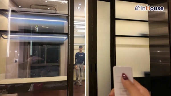 คุณหมิว – ห้องเก็บของมีค่าและเครื่องประดับ ติดตั้งฟิล์มไฟฟ้า โดย InHouse Technology