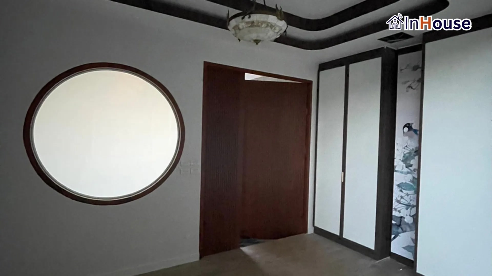 ผลงานติดตั้งฟิล์มไฟฟ้า เขาใหญ่ Luxury Villa – มิติใหม่ของกระจกกลมปรับแสงไฟฟ้า โดย InHouse Technology