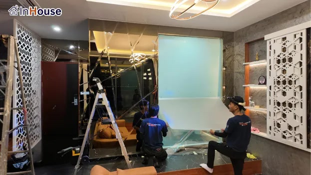 使用时的极致安心 调光膜 彻底遮挡来自外部的视线——Top先生(阁兰岛)——度假屋卫生间的调光玻璃方案