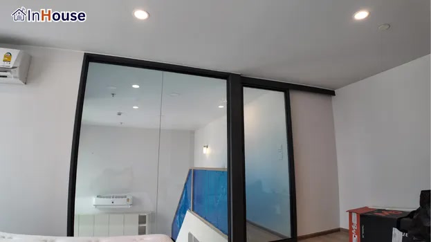 Clear mode close to bare glass smart film See outside the bedroom clearly — Khun You — Life Rama 4 Condo Bedroom