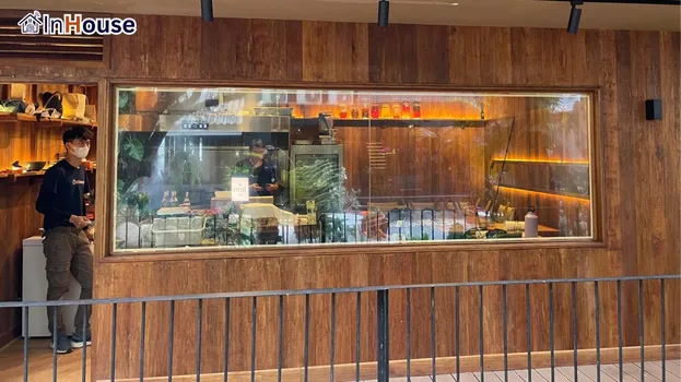 โหมดโปร่งใส ฟิล์มไฟฟ้า โชว์บรรยากาศร้านที่โปร่งโล่ง — เล่าขาล – Smart Dining Privacy Solution