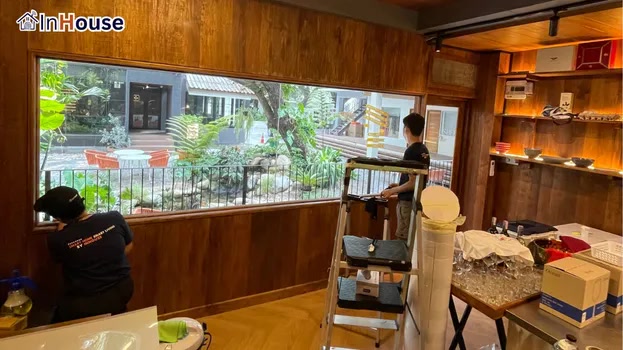 ปัญหากระจกใส ฟิล์มไฟฟ้า ขาดความเป็นส่วนตัว — เล่าขาล – Smart Dining Privacy Solution