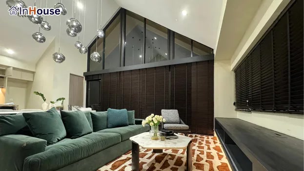 Smart Home Solution ฟิล์มไฟฟ้า ควบคุมกระจกได้ดั่งใจ — Noble – กระจกดีไซน์พิเศษทรงสี่เหลี่ยมคางหมู