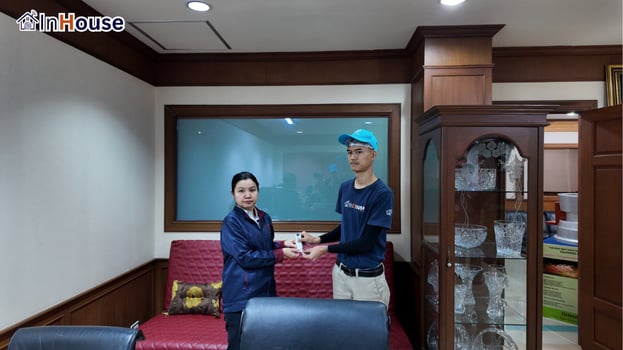 ส่งมอบงานเรียบร้อย ฟิล์มไฟฟ้า ส่งมอบงานให้ทีม Oriental Copper — Oriental Copper – ฟิล์มไฟฟ้า ห้องผู้บริหาร