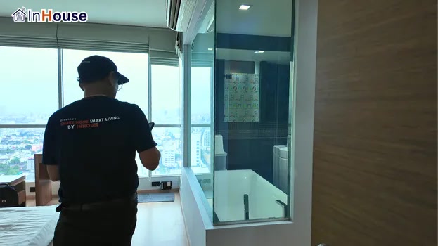 เปิดสถานะใสชมวิวสวย ฟิล์มไฟฟ้า มองเห็นวิวภายนอกได้อย่างชัดเจน — คอนโดพัทยา – ยกระดับห้องน้ำ Sexy Bathroom