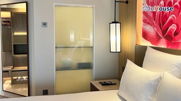 ฟิล์มไฟฟ้าสำหรับโรงแรมและรีสอร์ท · Sexy Bathroom + Hotel RCU [2026]