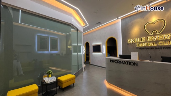Smile Everyday Dental Clinic – Smart Medical Privacy ติดตั้งฟิล์มไฟฟ้า โดย InHouse Technology